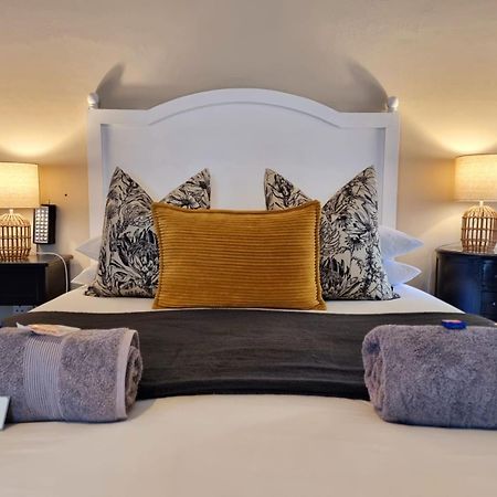 The Merino Guest House Beaufort West Extérieur photo