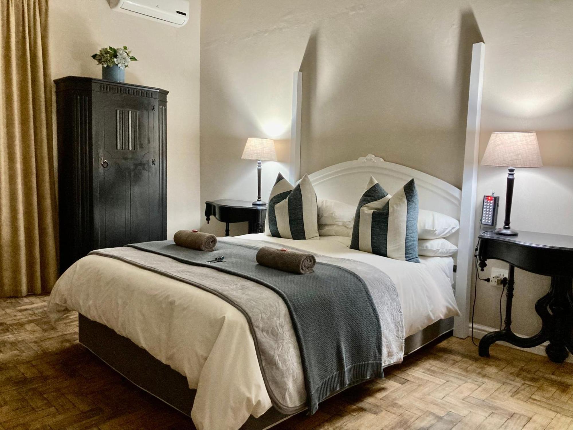 The Merino Guest House Beaufort West Extérieur photo